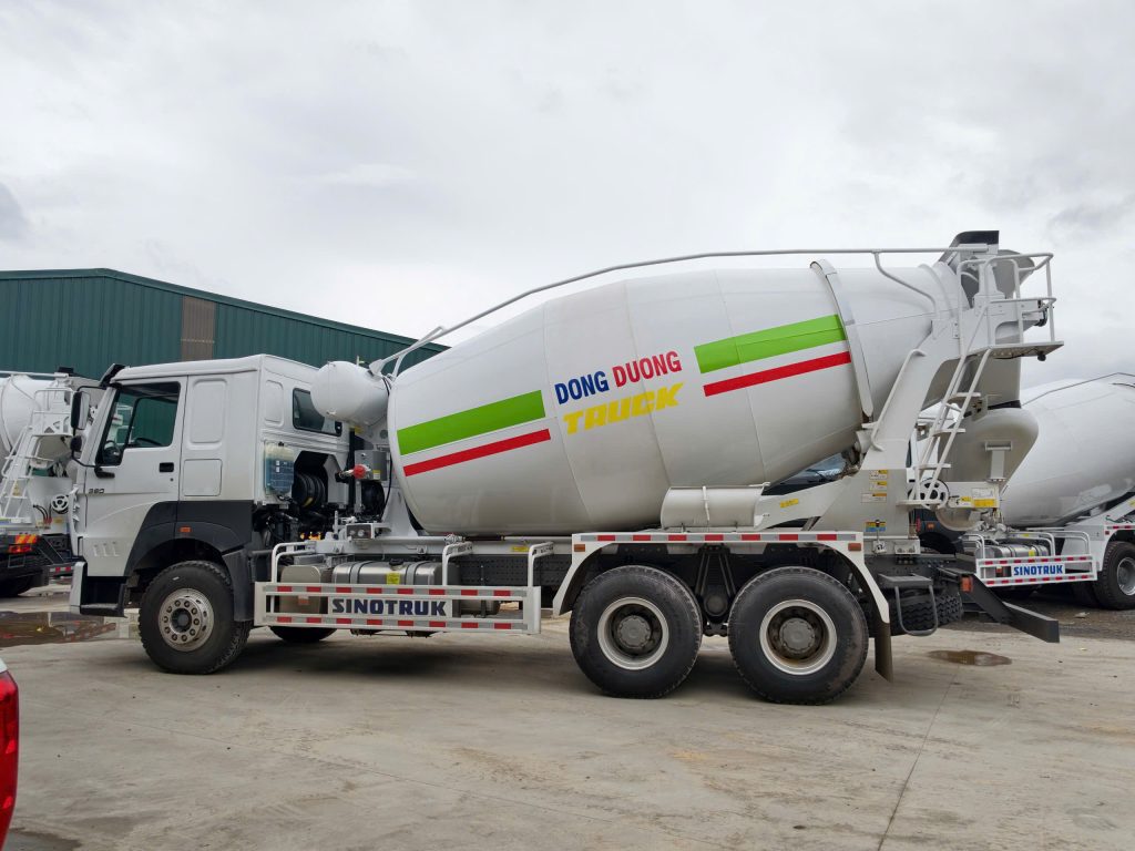 Xe trộn bê tông HOWO 12m3 V7G — DuyHowo